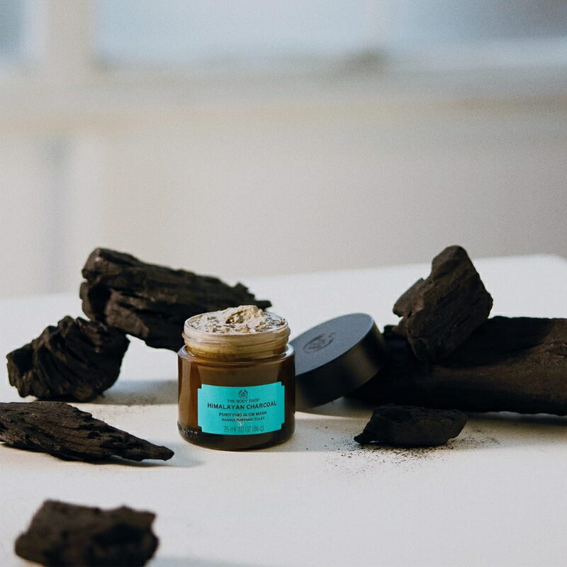 ネコポス速達!ザボディショップ ヒマラヤン ピュリファインググロウマスク 5ml*2枚 合計10ml 洗い流すフェイスマスク〈クリアな仕上がり〉イギリス製 お試しセット サシェサンプル トラベルサイズ 角質除去泥マスク 毛穴の余分な皮脂や汚れを吸収して取り除く THE BODY SHOP - 画像 (3)